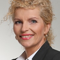 Beata Szustak
